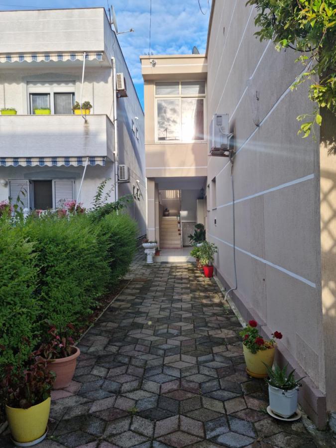 Guesthouse Novi ดูร์เรส ภายนอก รูปภาพ