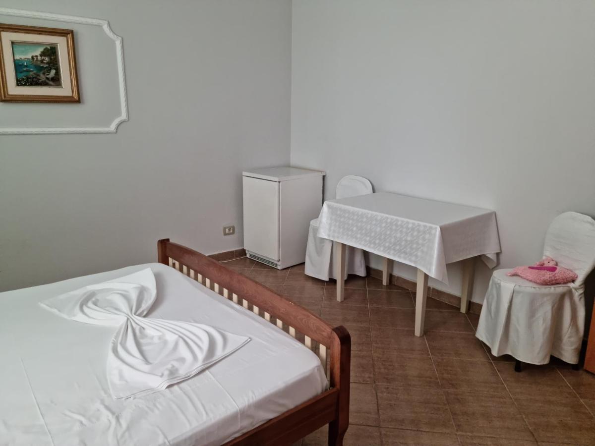 Guesthouse Novi ดูร์เรส ภายนอก รูปภาพ