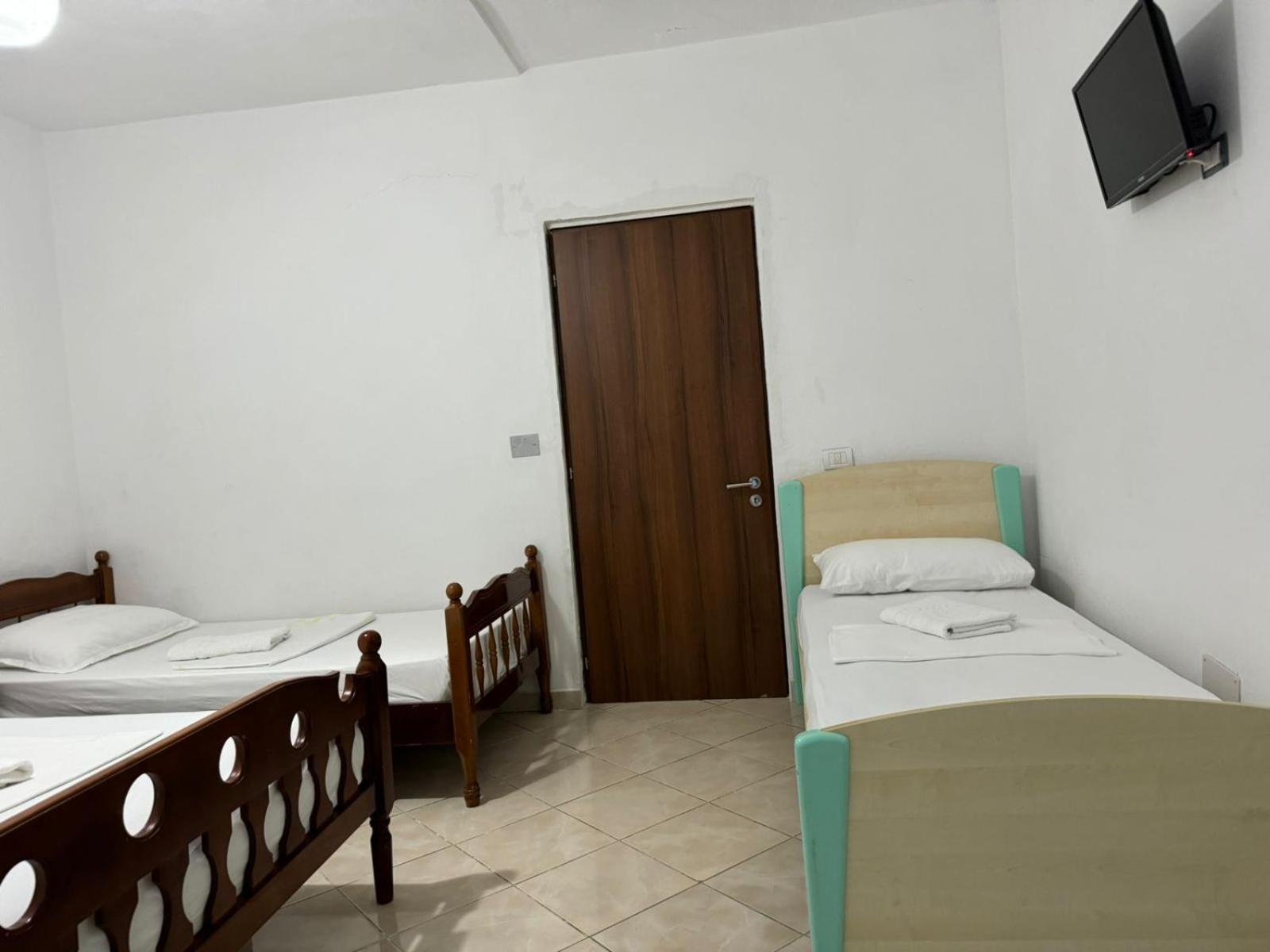 Guesthouse Novi ดูร์เรส ห้อง รูปภาพ