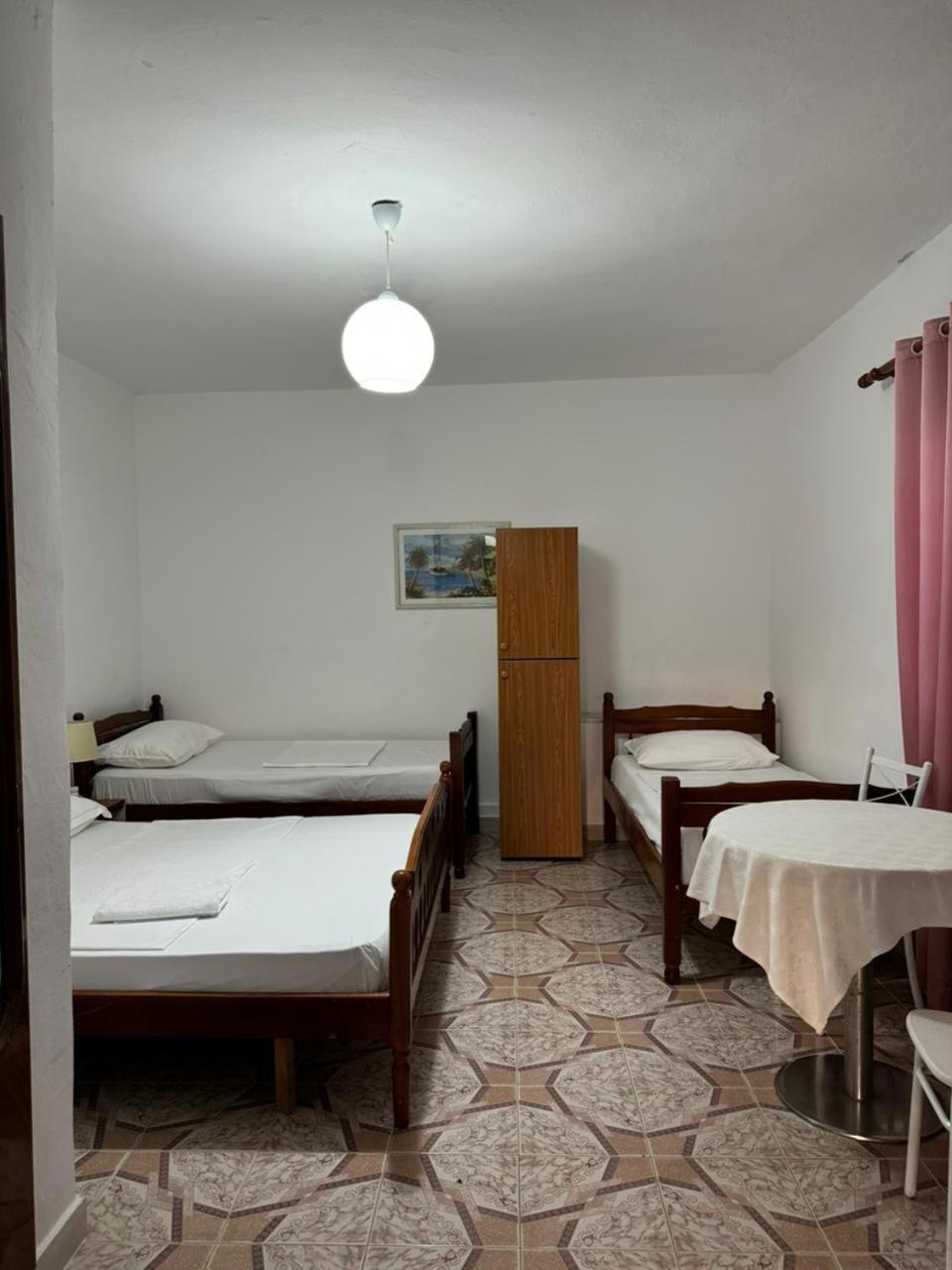 Guesthouse Novi ดูร์เรส ห้อง รูปภาพ