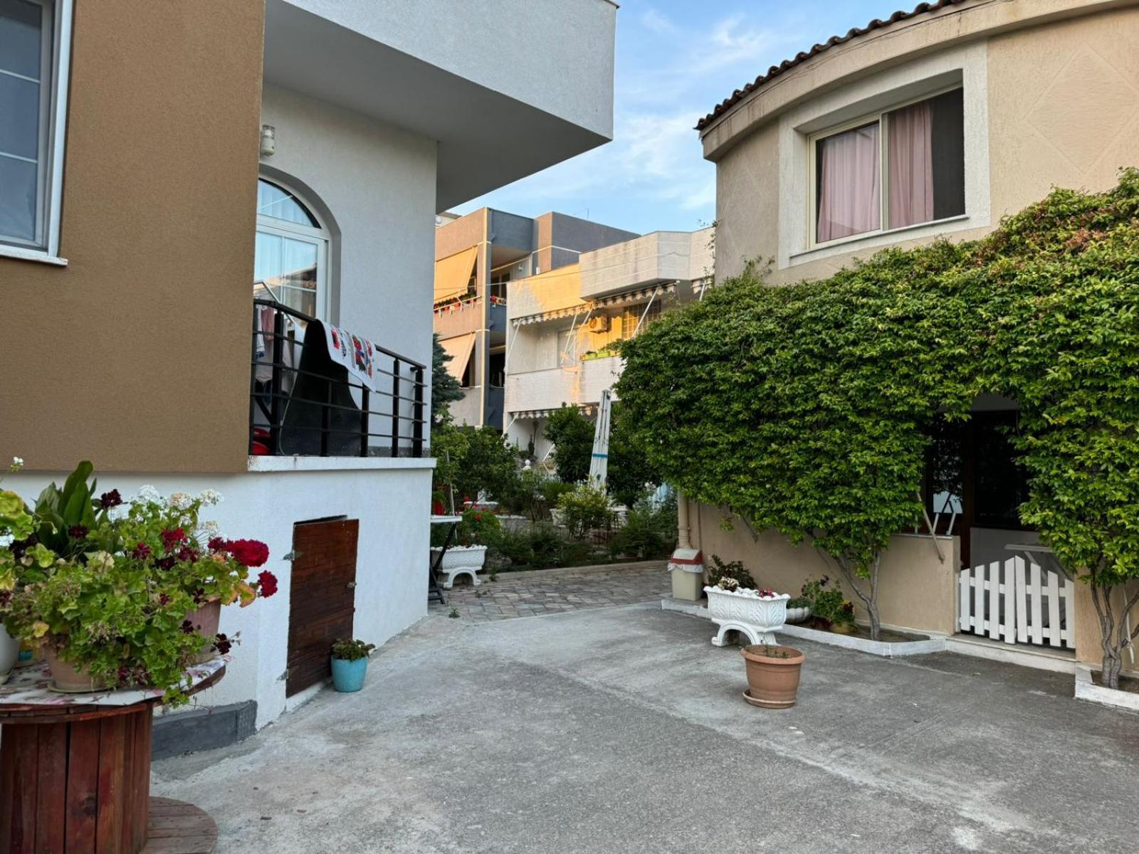 Guesthouse Novi ดูร์เรส ภายนอก รูปภาพ