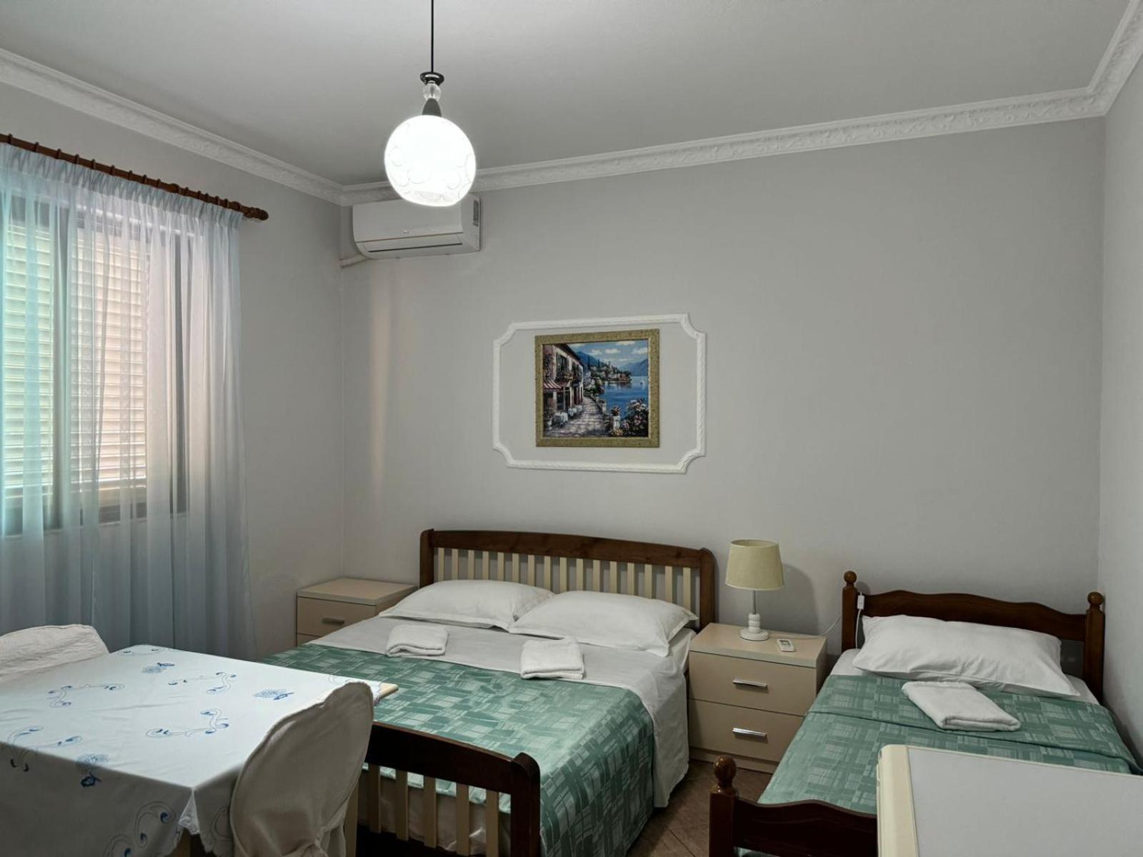 Guesthouse Novi ดูร์เรส ภายนอก รูปภาพ