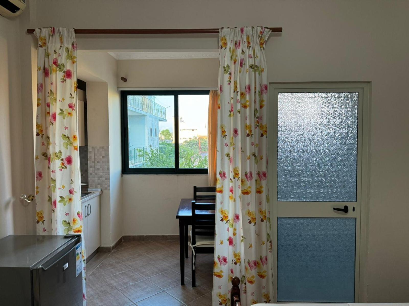 Guesthouse Novi ดูร์เรส ภายนอก รูปภาพ